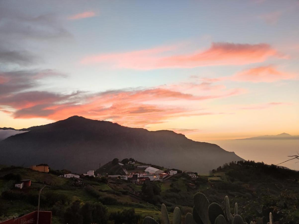 Casa De Abuela Petra Guest House กัลดาร์ ภายนอก รูปภาพ